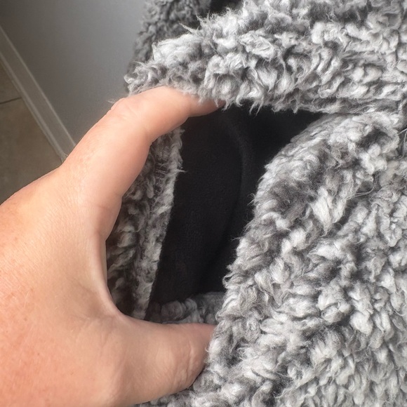 Grizzly Sherpa 1/4 zip Pullover Sweater size XL - Picture 6 of 8